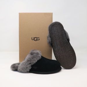 UGG Women’s Scuffette II